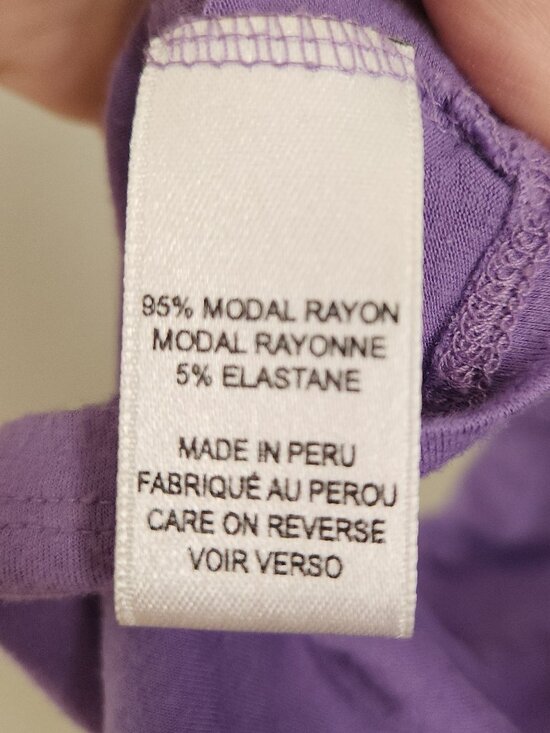 Tahari Lilac Short-Sleeved Shirt with Twisted Neckline Size Medium - Picture 4 of 4